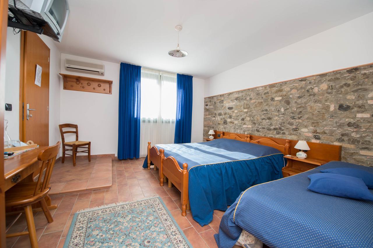 Agriturismo Le Oche Selvatiche Lauzacco Exterior photo
