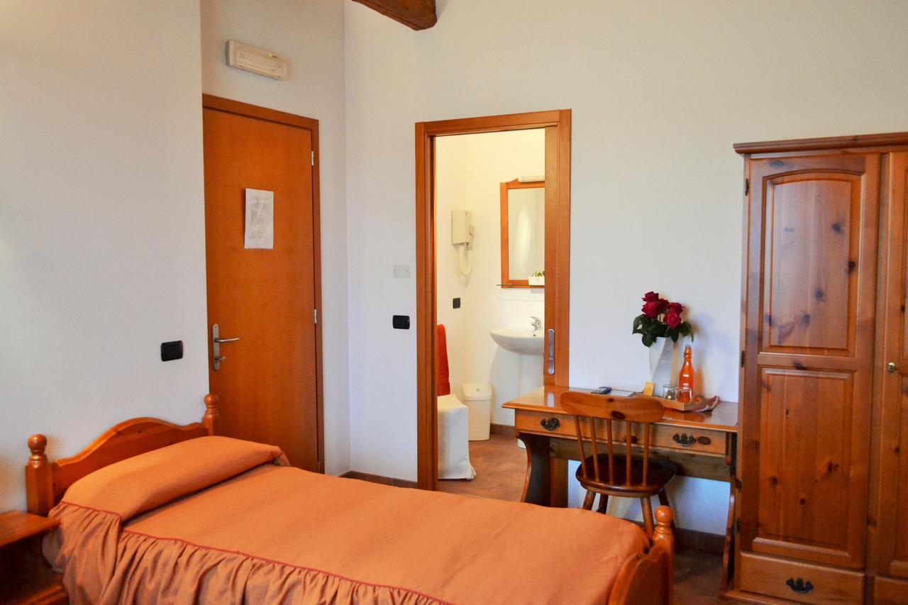 Agriturismo Le Oche Selvatiche Lauzacco Exterior photo