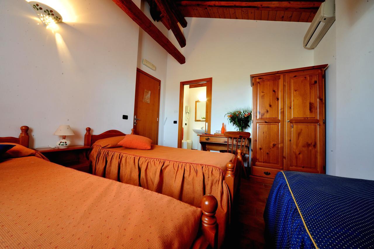 Agriturismo Le Oche Selvatiche Lauzacco Exterior photo