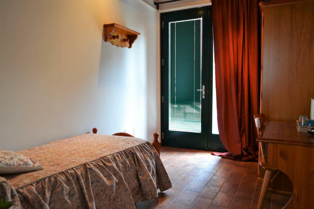 Agriturismo Le Oche Selvatiche Lauzacco Exterior photo